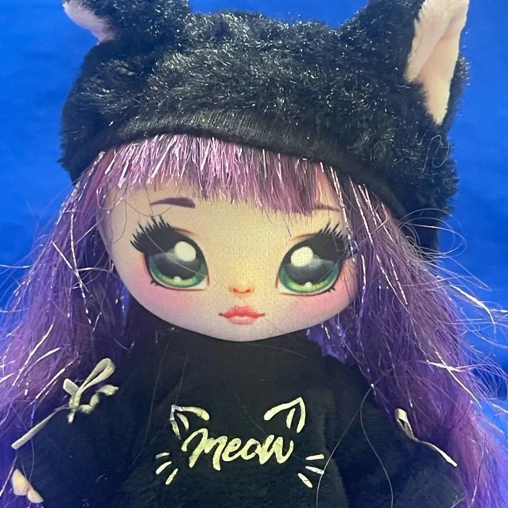 Na Na Na Surprise Black Cat doll